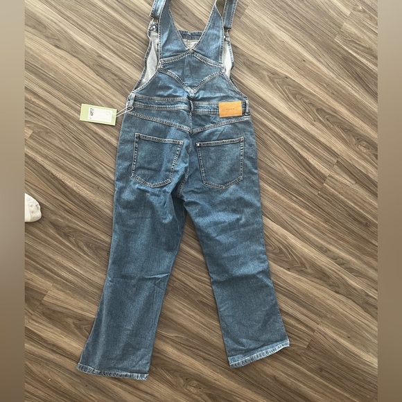 H&M denim overalls *Nwt* - Picture 4 of 8